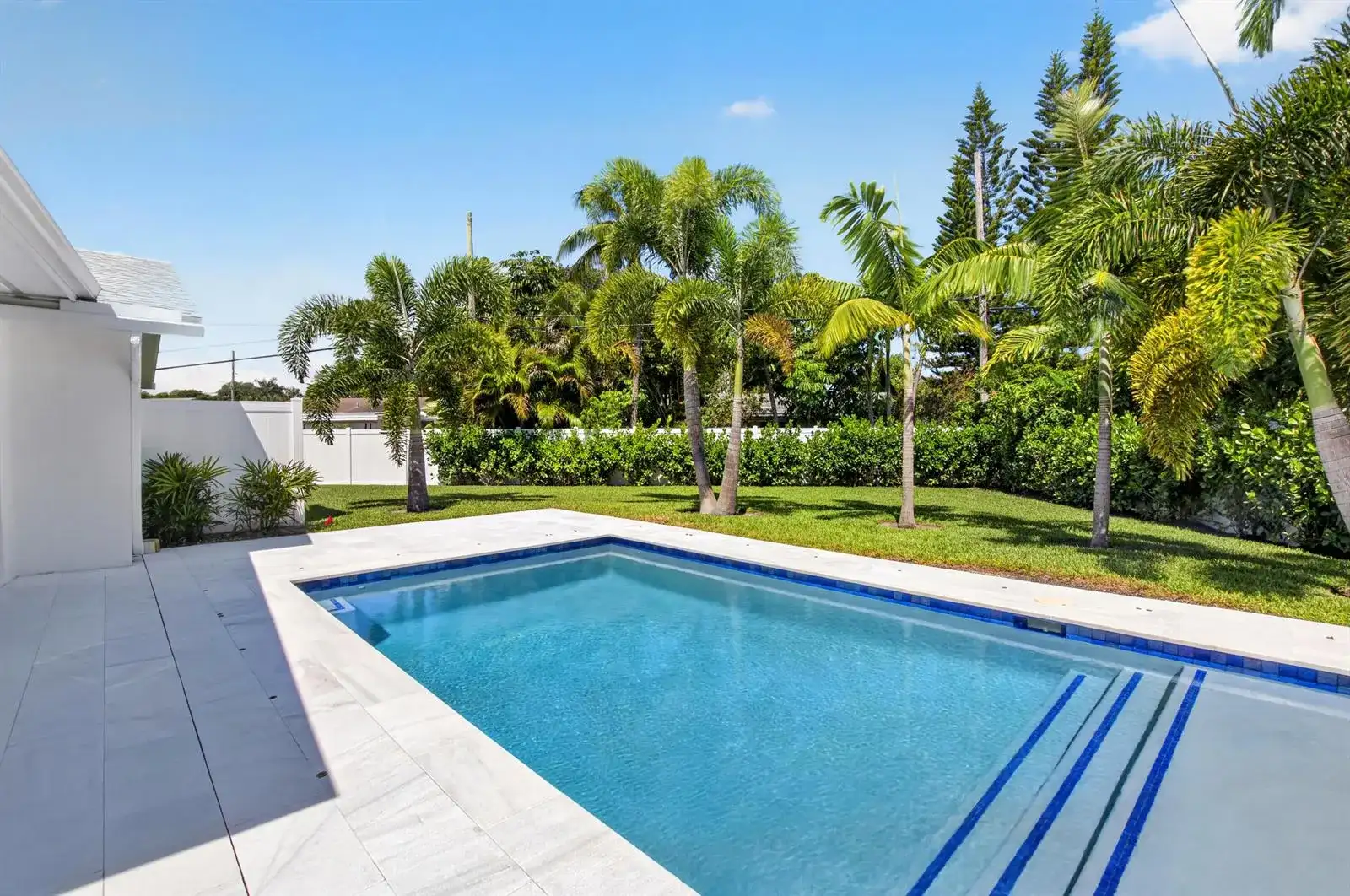 135 SE 28th Court, Boynton Beach FL 33435 photo 5