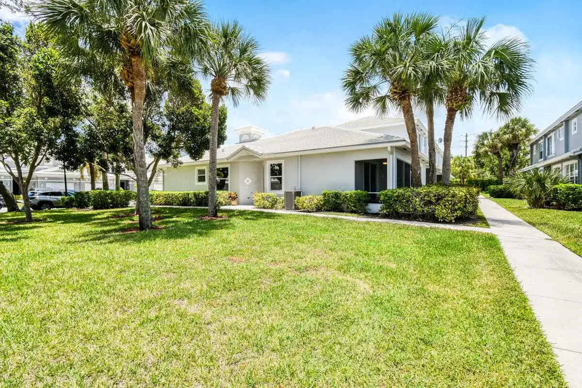 4952 Southard Street, Lake Worth FL 33463 photo 3