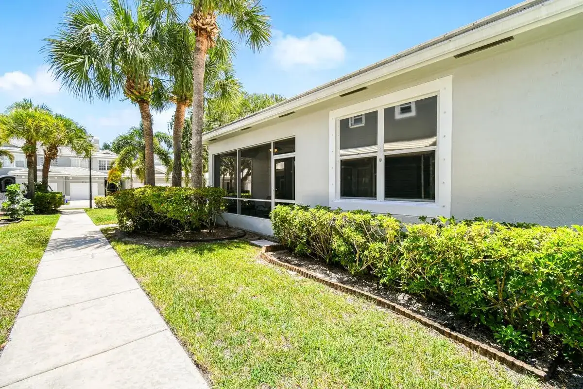 4952 Southard Street, Lake Worth FL 33463 photo 5
