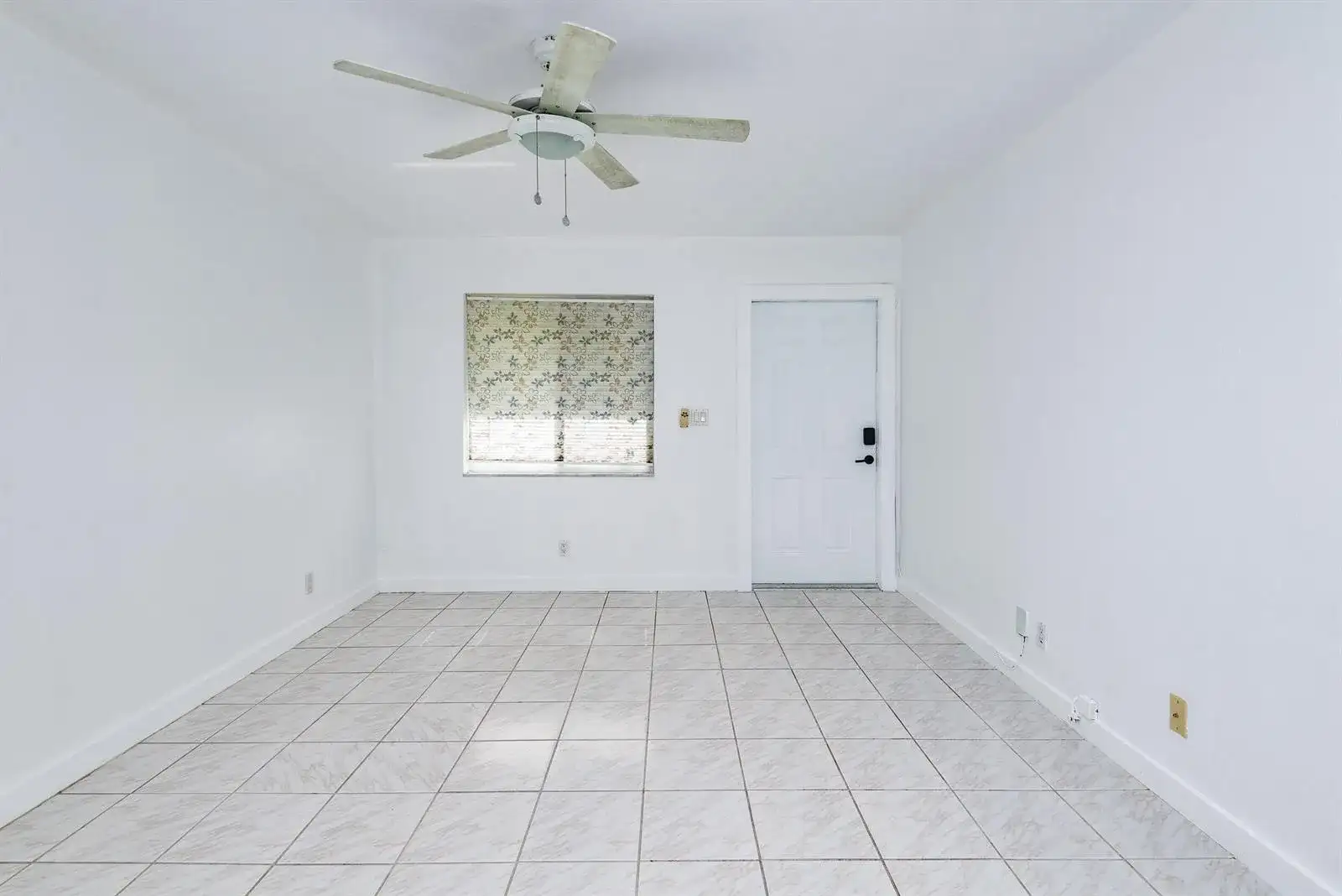 2501 TAYLOR Street # C, Hollywood FL 33020 photo 4