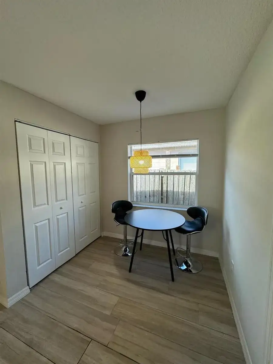 4020 E LOUISIANA Avenue, Tampa FL 33610 photo 4
