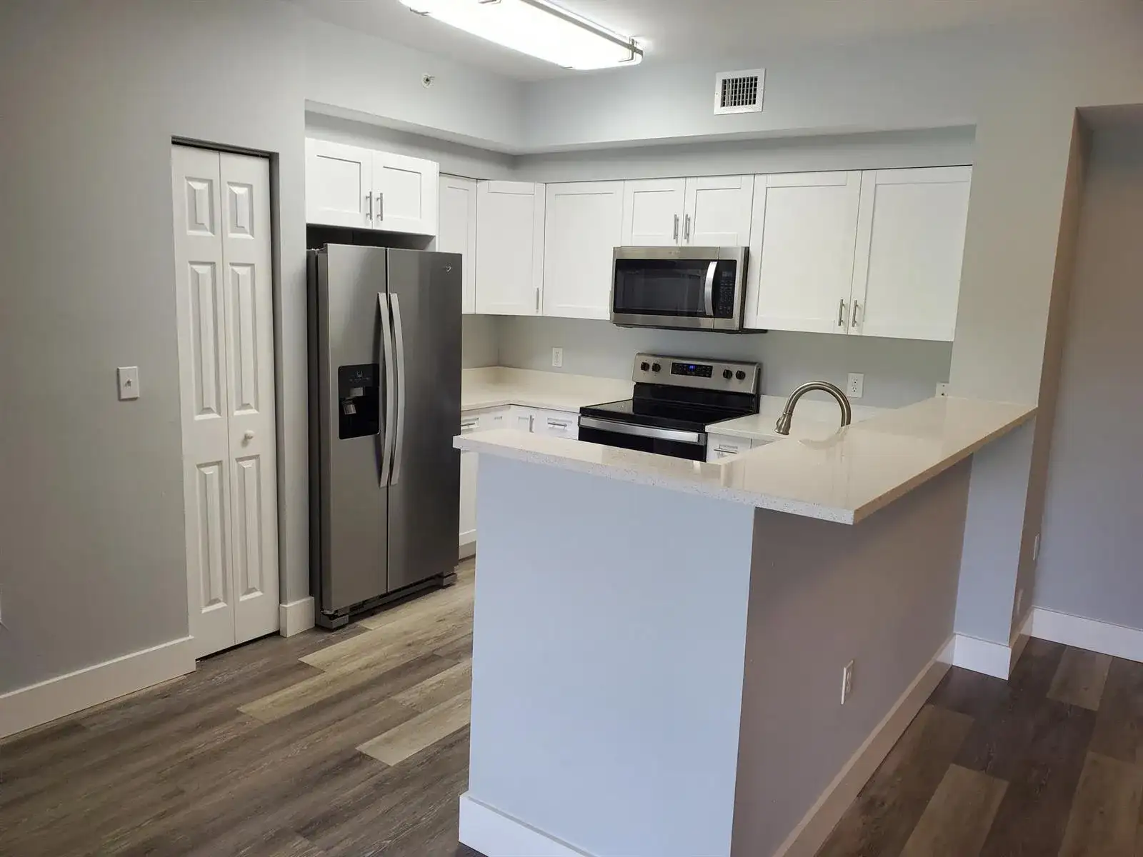 8070 N NOB HILL Road # 106, Tamarac FL 33321 photo 2