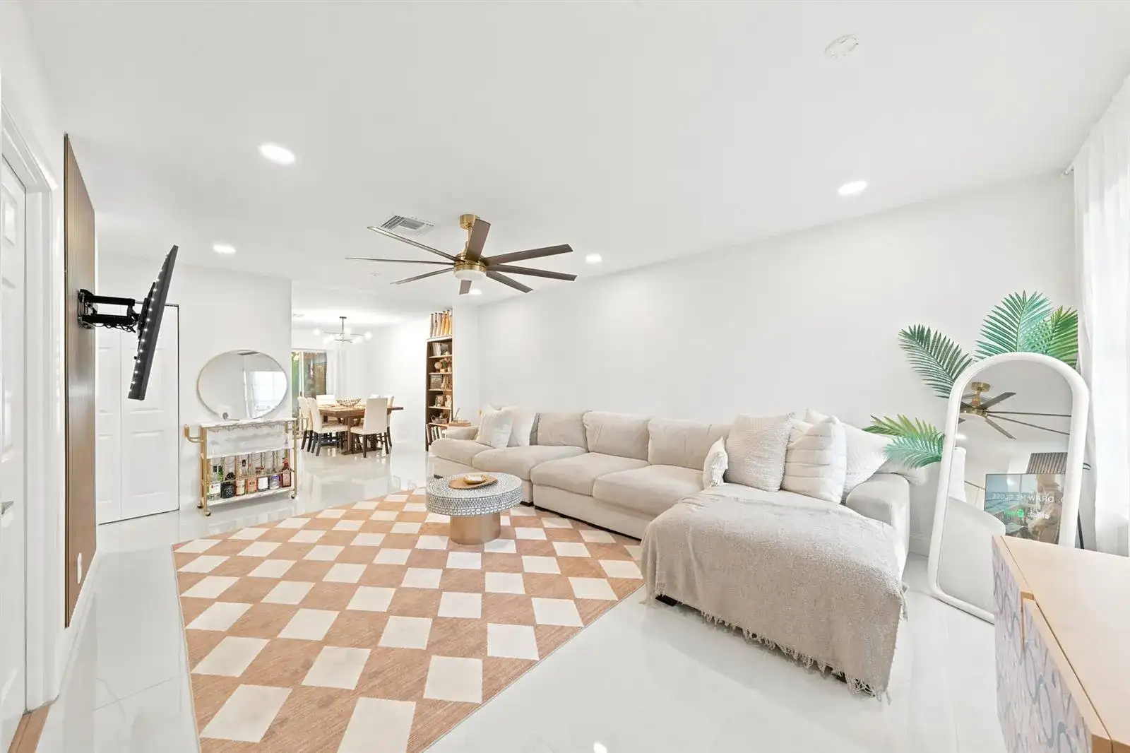 8026 SW 20TH Court, Davie FL 33324 photo 3