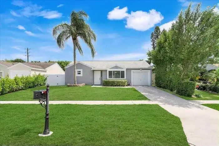 18905 CLOUD LAKE Circle, Boca Raton FL 33496 photo 2