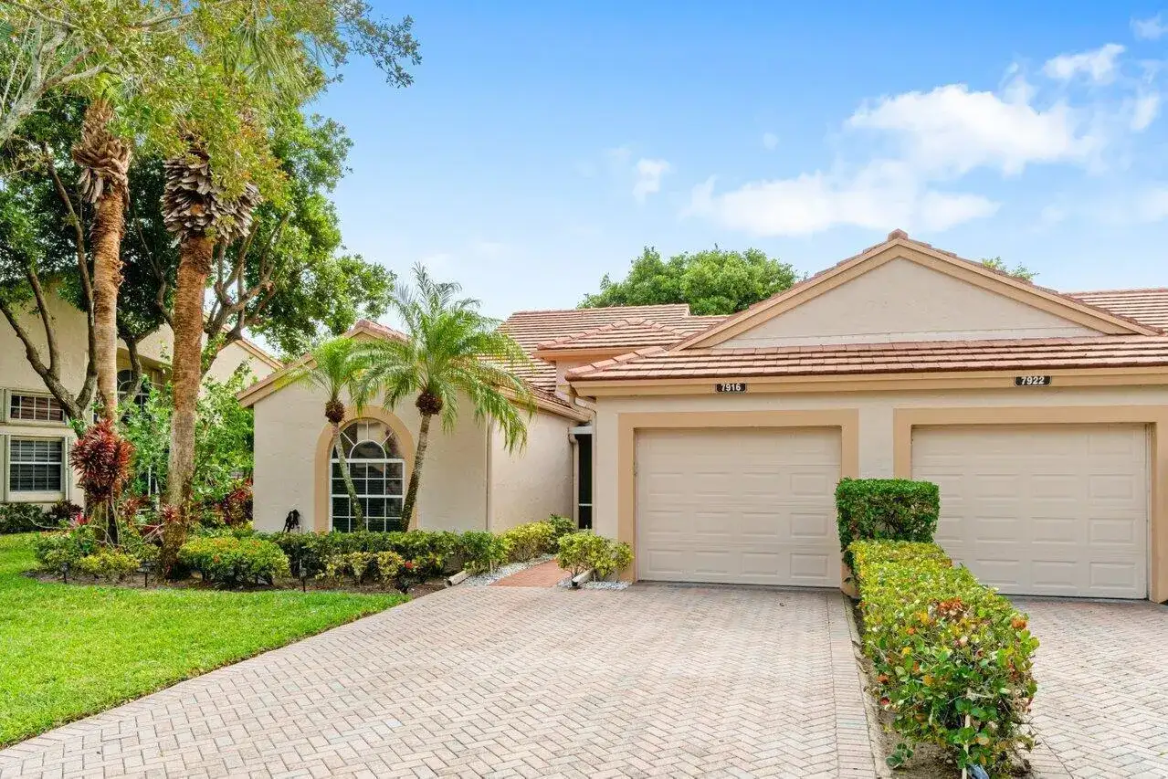 7916 CORAL POINTE Drive, Delray Beach FL 33446 photo 4