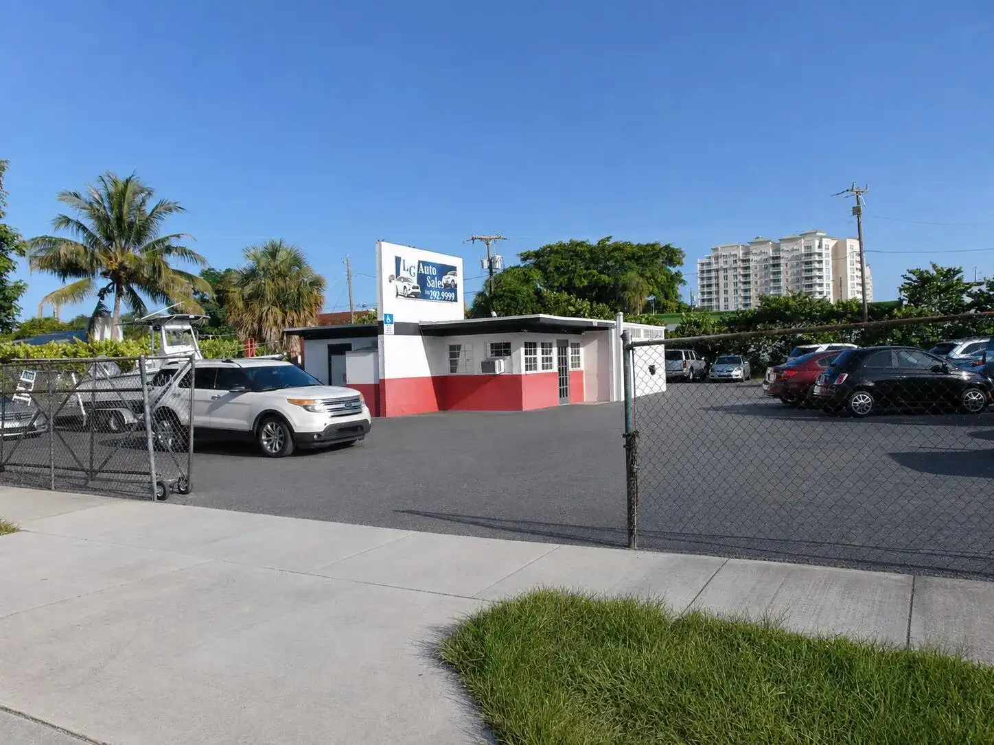 724 N FEDERAL Highway, Boynton Beach FL 33435 photo 2