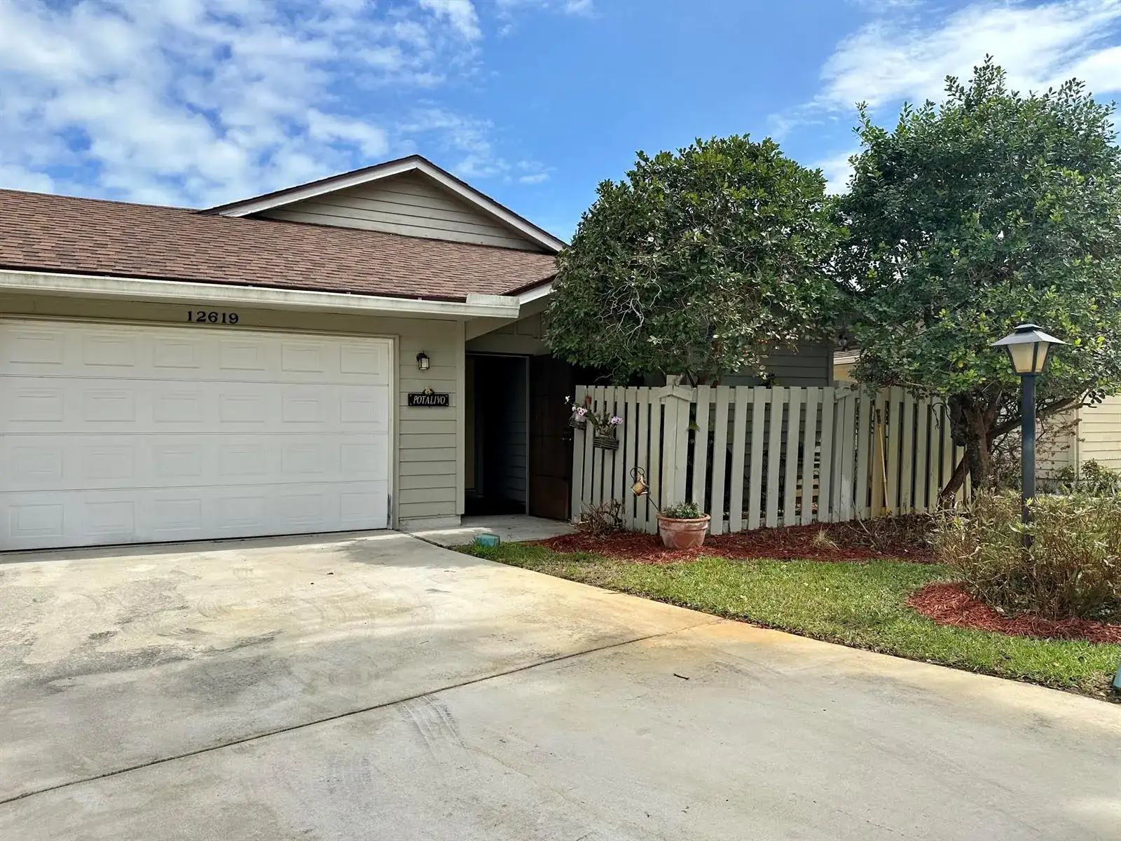12619 SE CASCADES Court, Hobe Sound FL 33455 photo 3