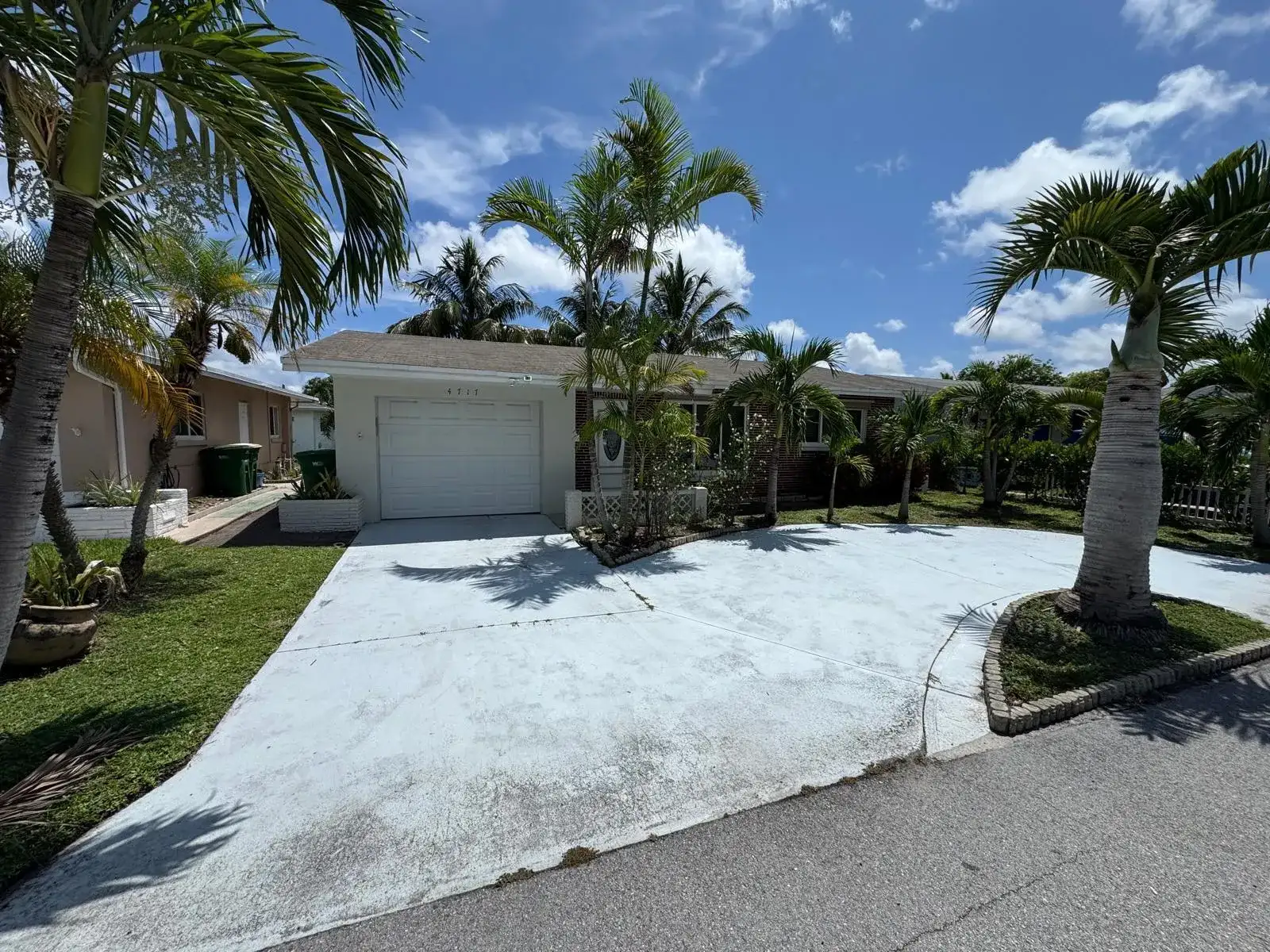 4717 NW 49TH Place, Tamarac FL 33319 photo 3