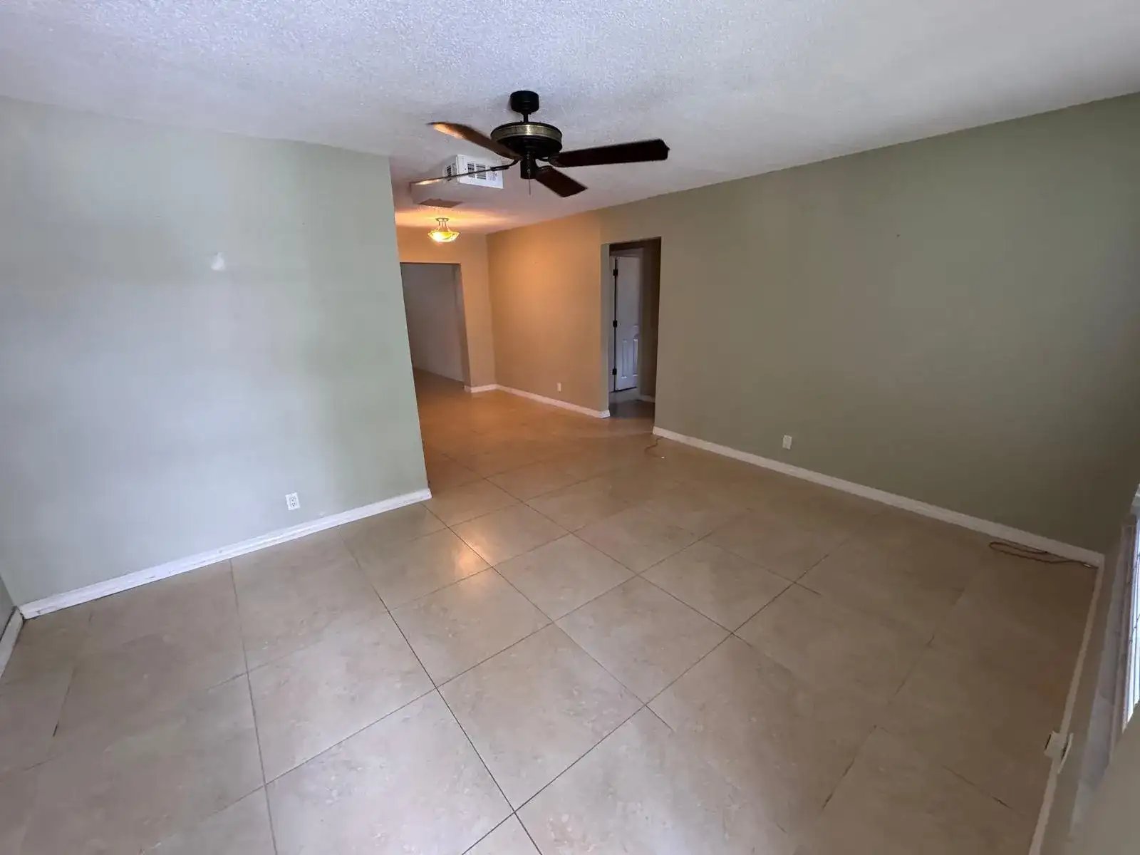 4717 NW 49TH Place, Tamarac FL 33319 photo 5