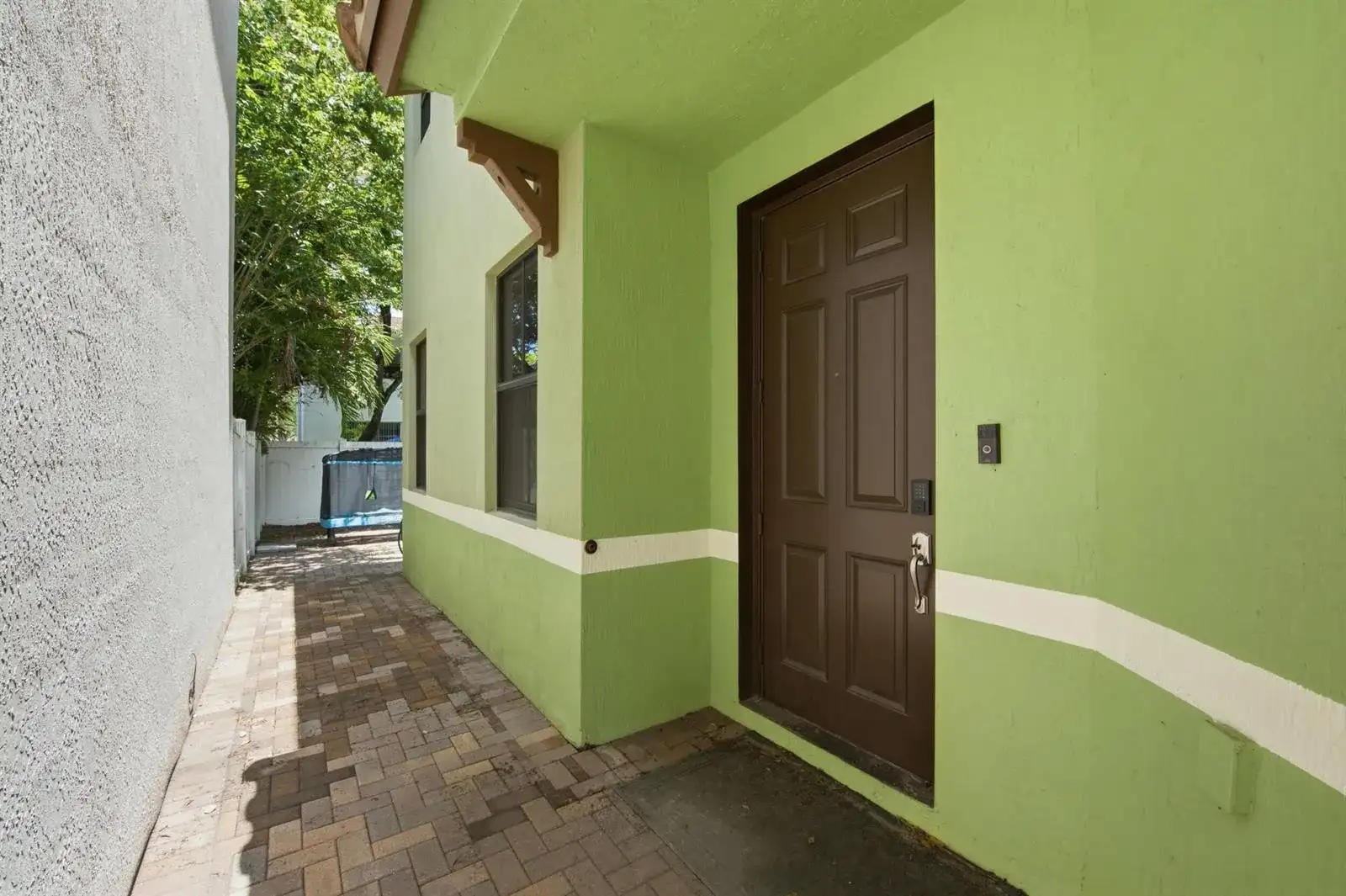 4817 NW 59th Street, Tamarac FL 33319 photo 2