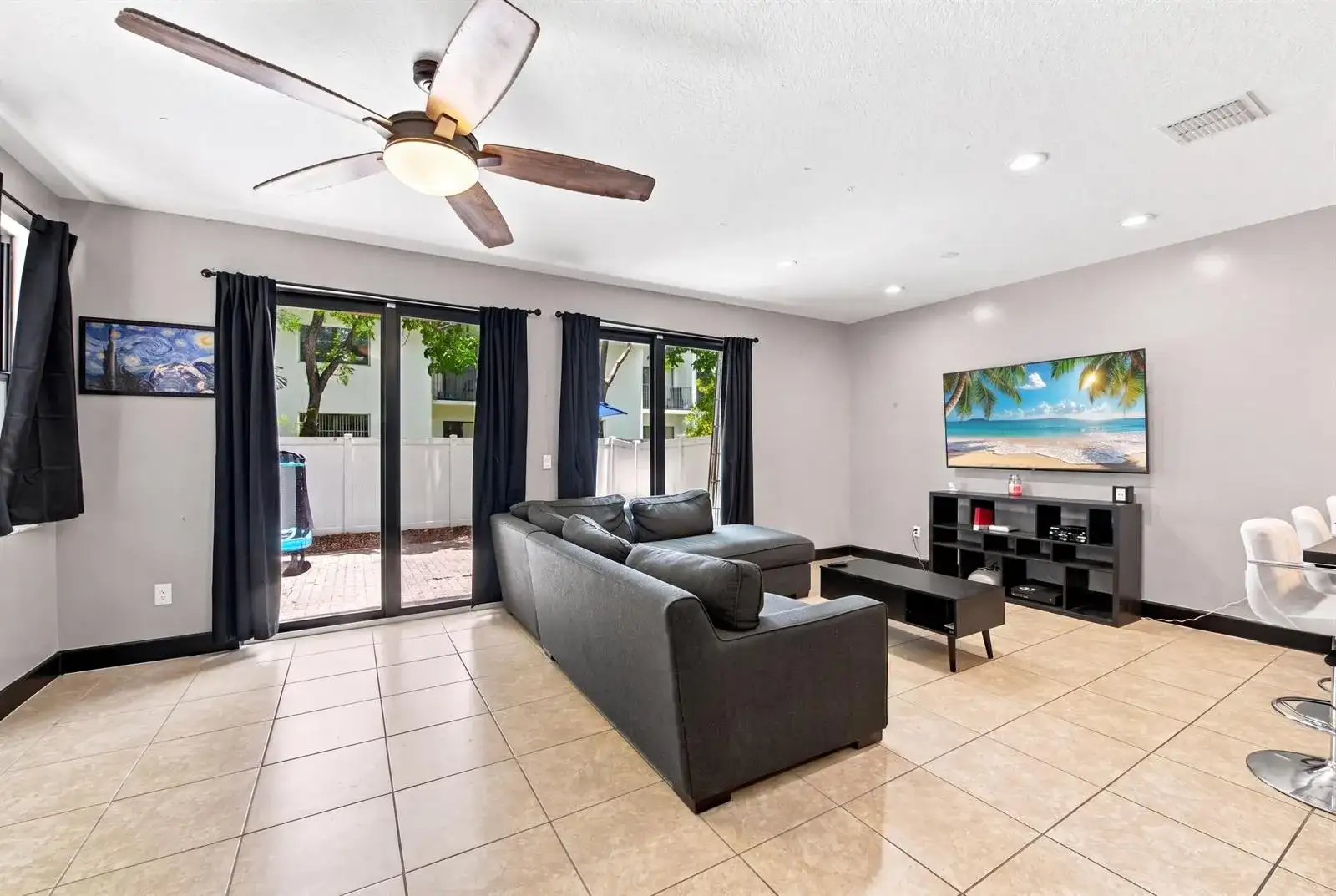 4817 NW 59th Street, Tamarac FL 33319 photo 3