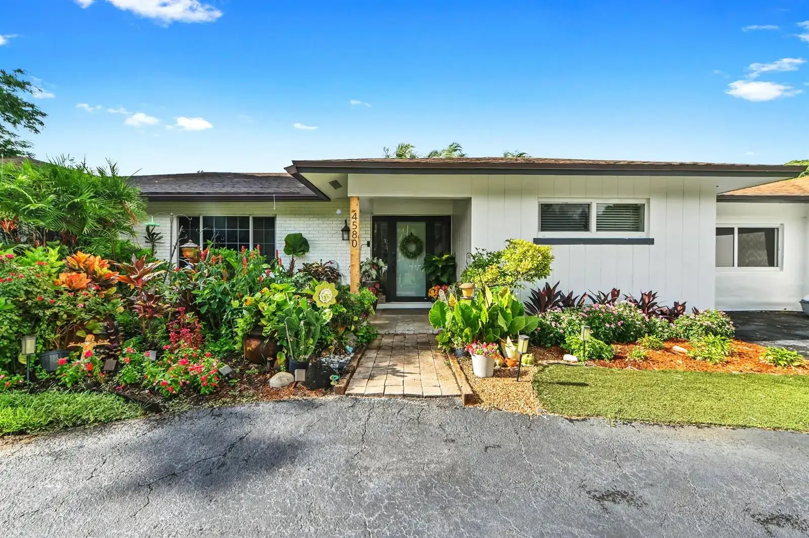 4580 Glenwood Drive, Coconut Creek FL 33066 photo 3