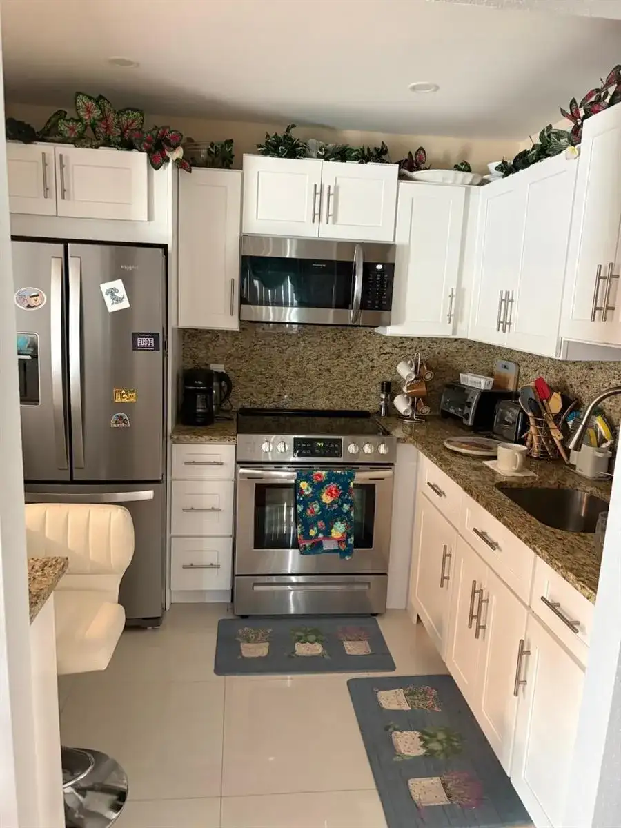 275 MONACO F, Delray Beach FL 33446 photo 2