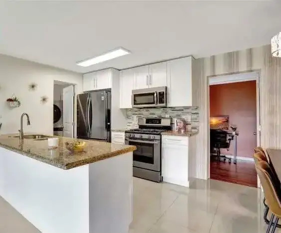 6807 NW 29th Street, Sunrise FL 33313 photo 4