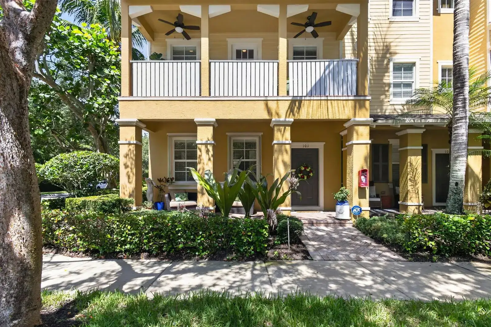 128 W Royal Palm Circle # 101, Jupiter FL 33458 photo 2