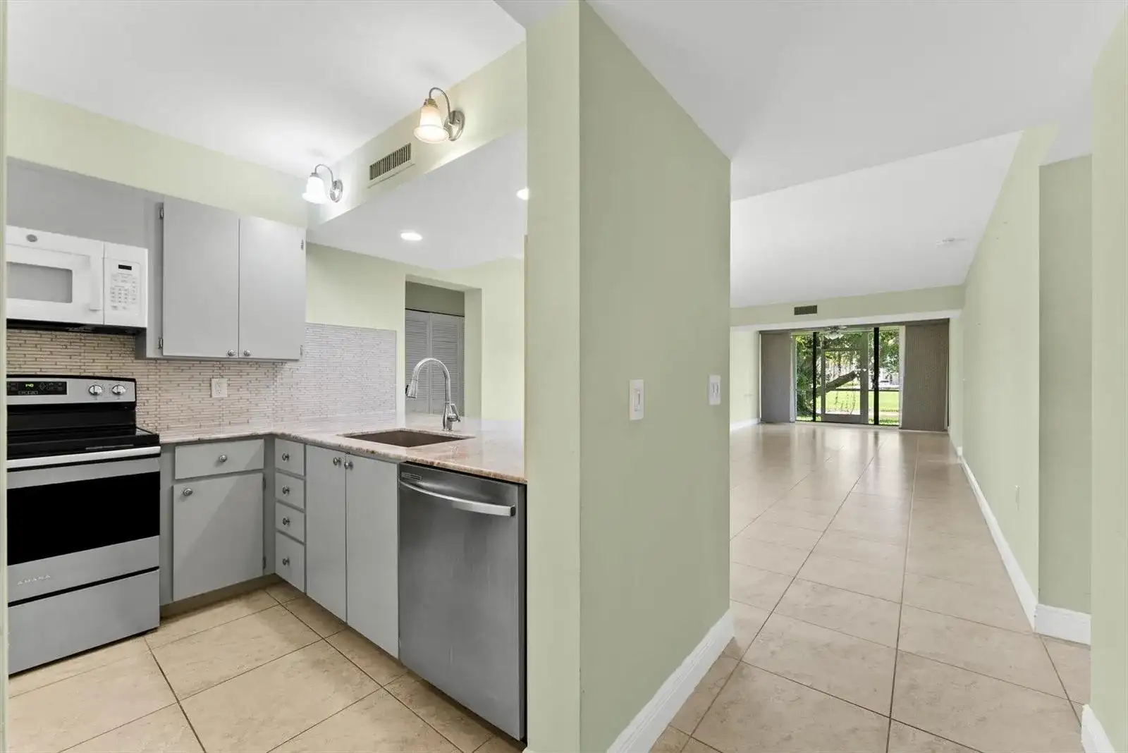6205 Balboa Circle # 102, Boca Raton FL 33433 photo 4