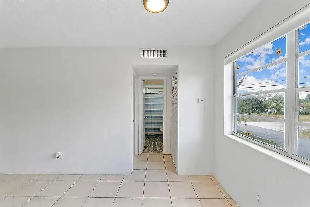 14950 N Miami Avenue # 6, Miami FL 33168 photo 4
