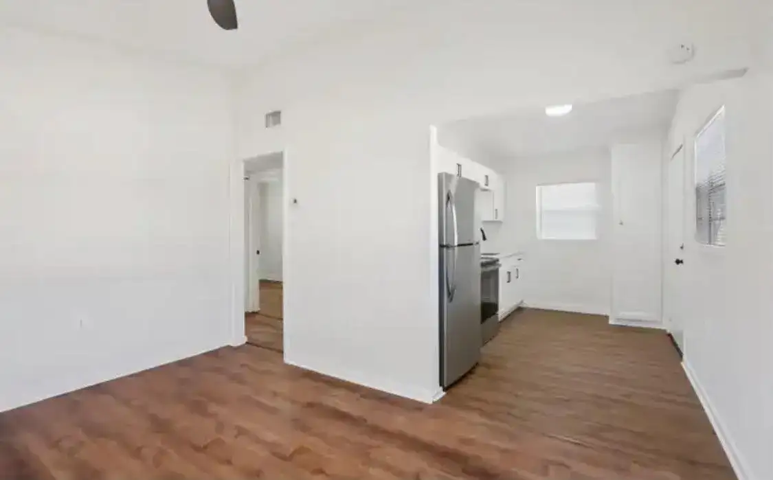 3416 N GARRISON Street, Tampa FL 33619 photo 5