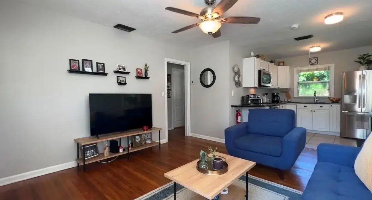 2350 MAYER Street, Orlando FL 32806 photo 2