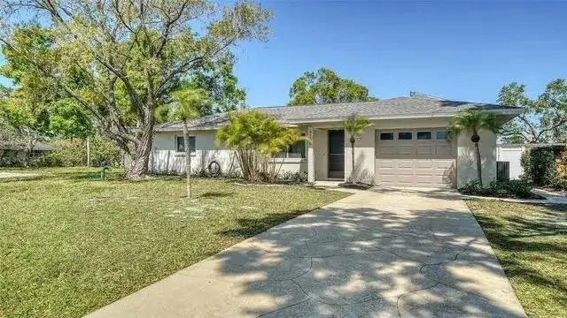 4205 RUTH Way, Sarasota FL 34232 photo 2