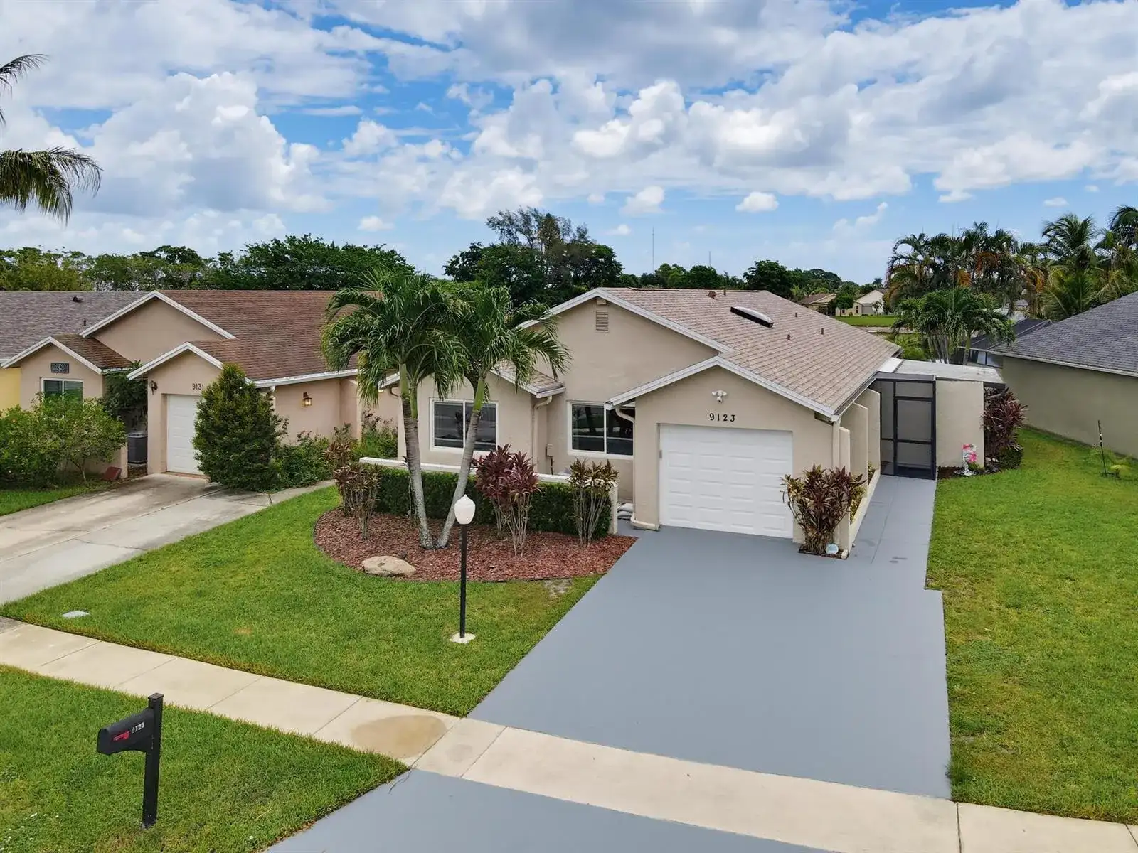 9123 PINE SPRINGS Drive, Boca Raton FL 33428 photo 3