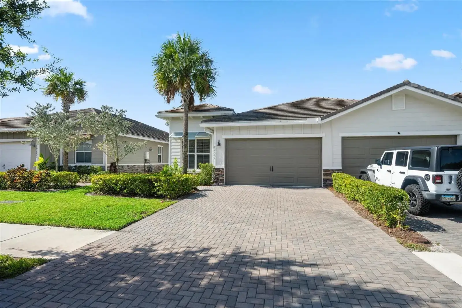 19656 WEATHERVANE Way, Loxahatchee FL 33470 photo 2