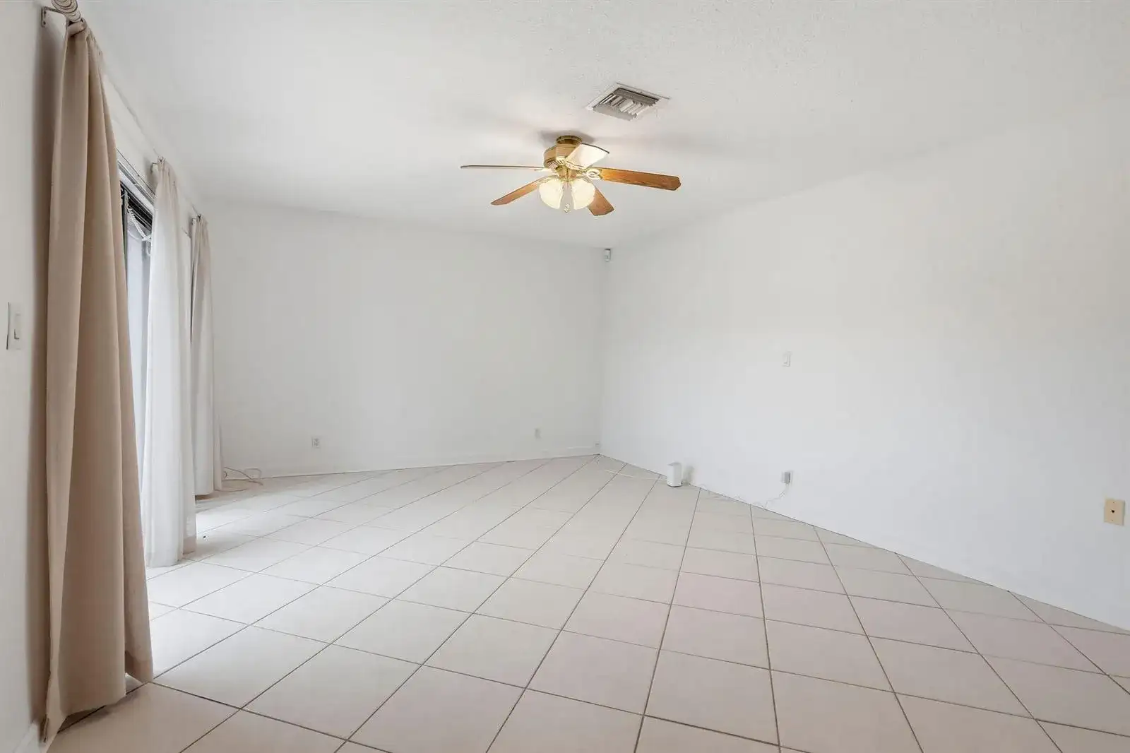 2625 SE 5TH Circle, Boynton Beach FL 33435 photo 4