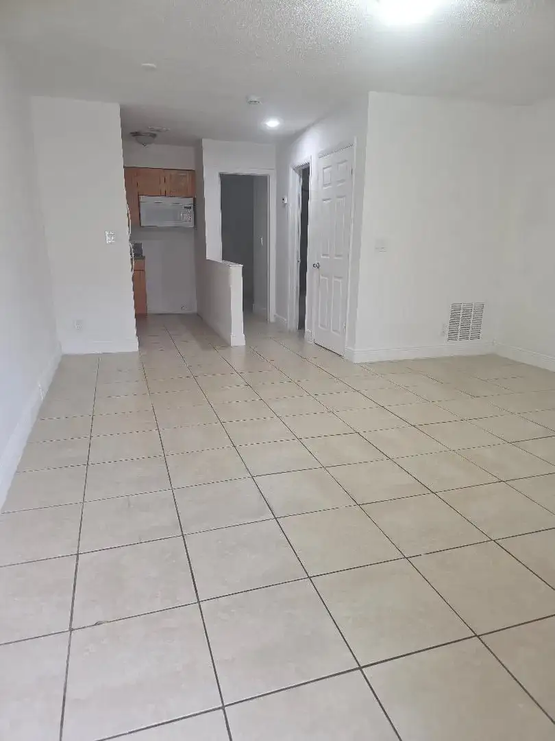 3640 NE 1st Avenue # 2, Oakland Park FL 33334 photo 5