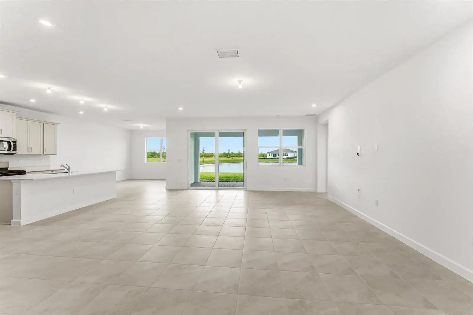 10864 SW Orana Drive, Port St. Lucie FL 34987 photo 4