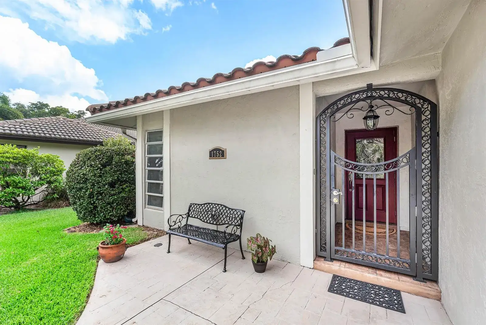 1752 Riverwood Lane, Coral Springs FL 33071 photo 2