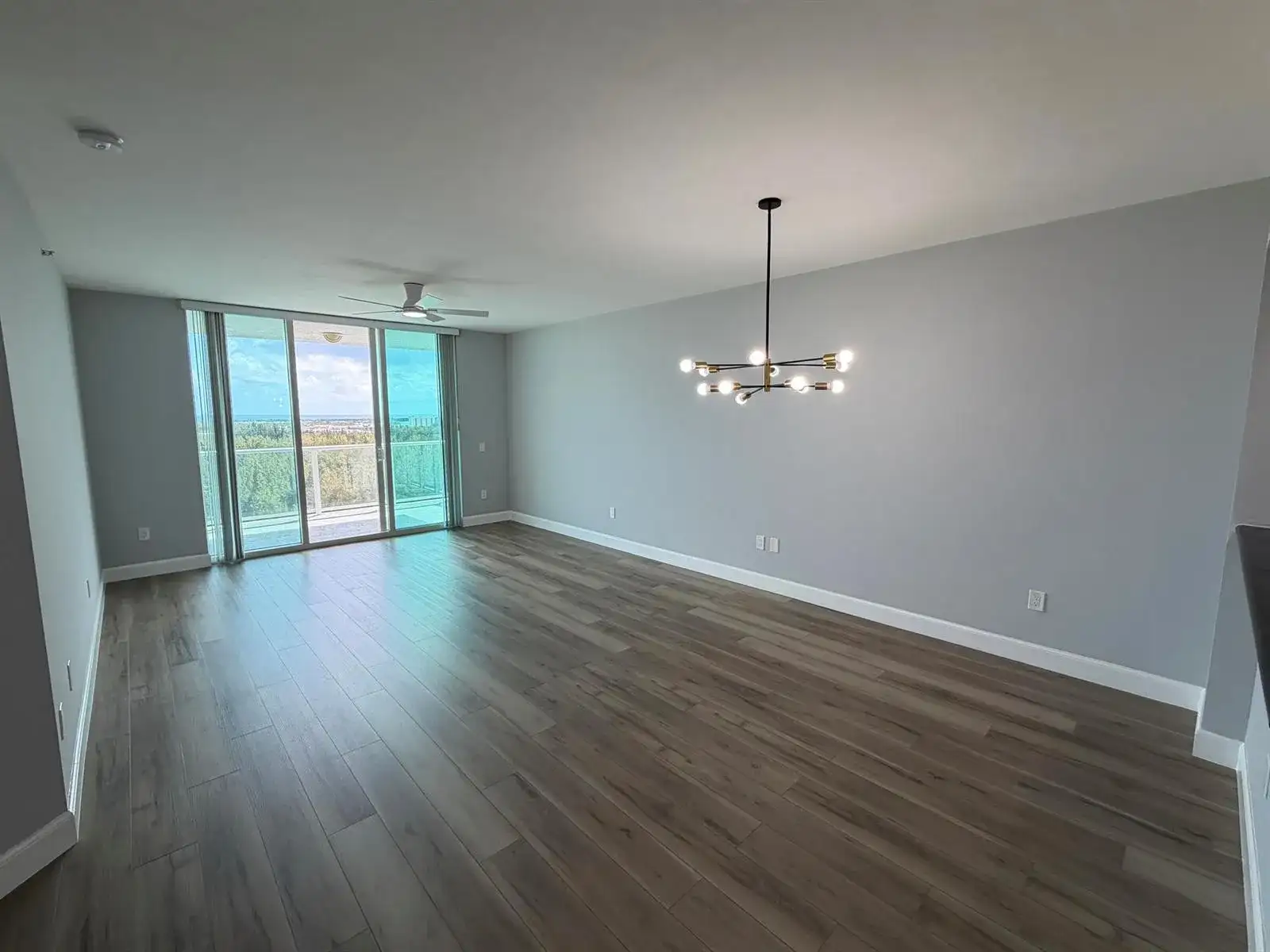15051 Royal Oaks Lane # 1603, North Miami FL 33181 photo 2