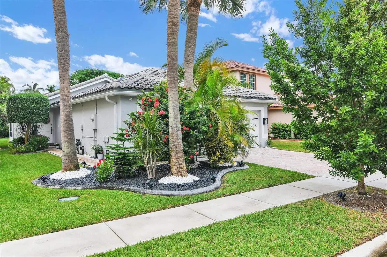 5285 NW 117TH Avenue, Coral Springs FL 33076 photo 2
