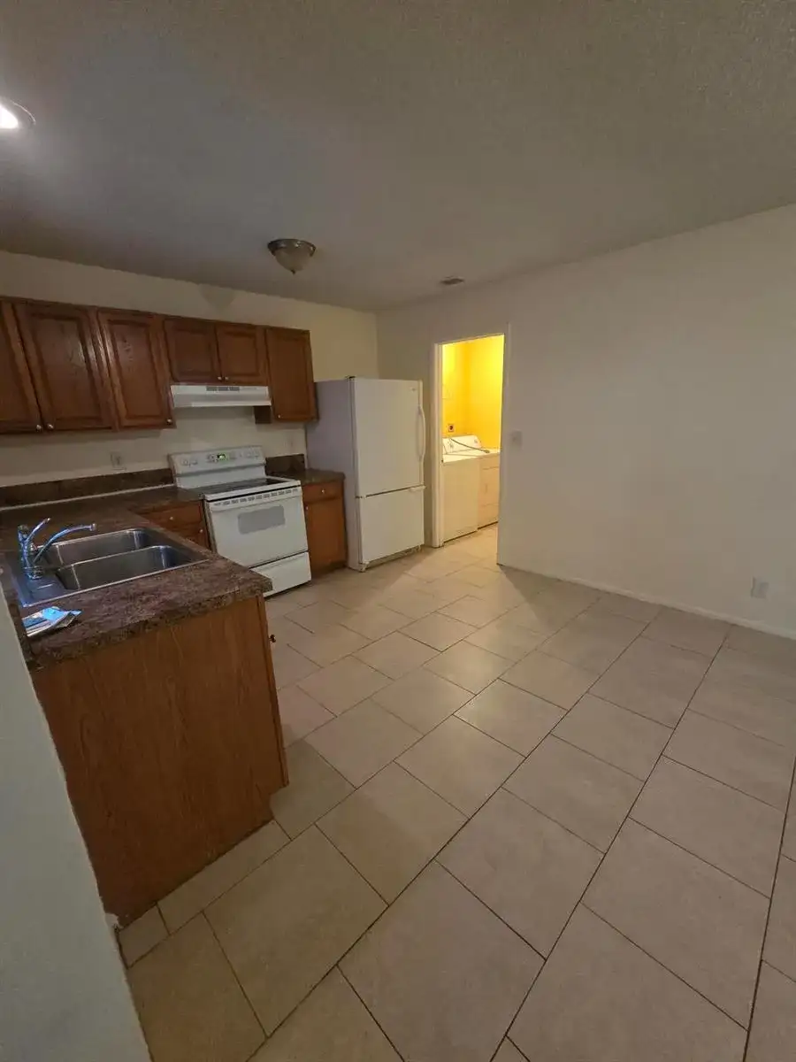 1917 SE BURGUNDY Lane, Port St. Lucie FL 34952 photo 3