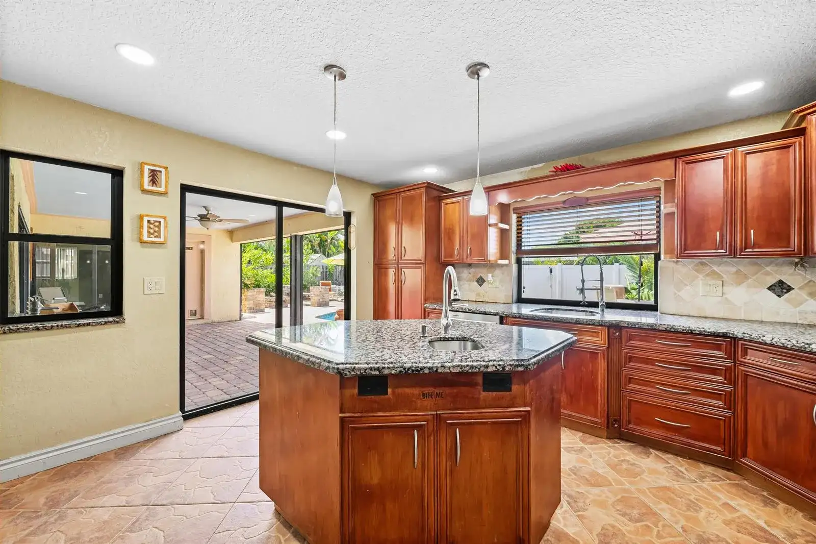 7970 NW 1ST Court, Margate FL 33063 photo 3