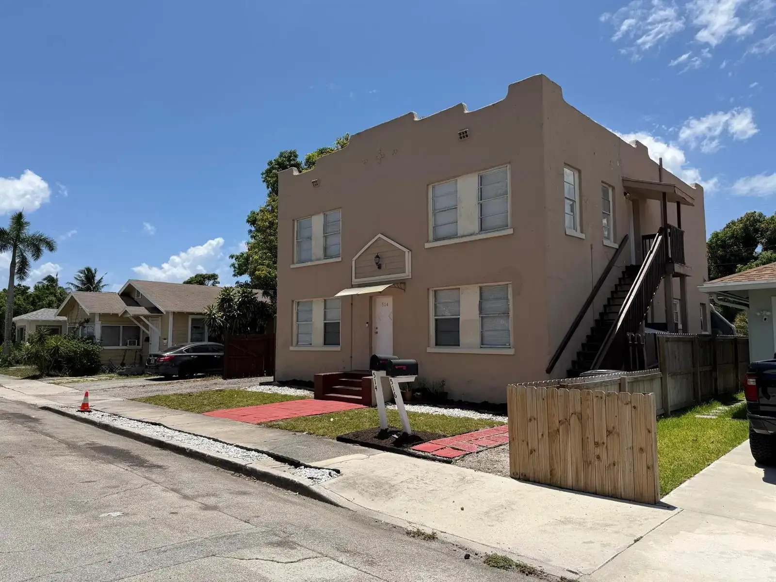 514 El Vedado, West Palm Beach FL 33405 photo 2