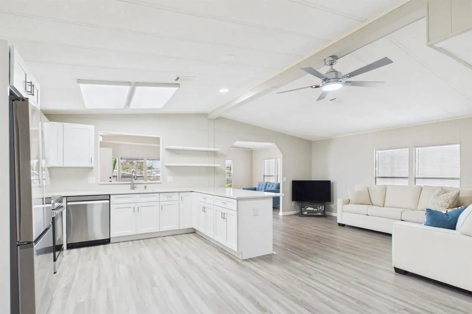 7831 SE Shenandoah Drive, Hobe Sound FL 33455 photo 5