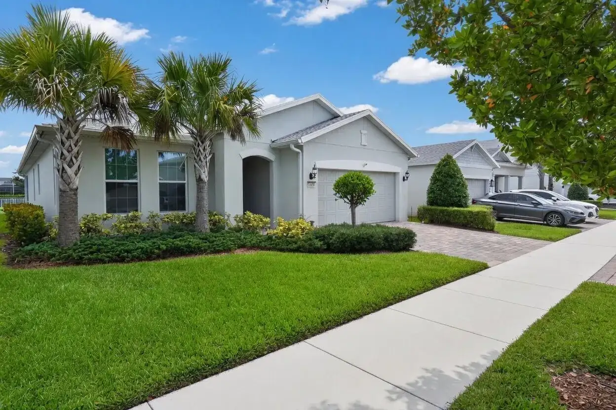 10430 SW Captiva Drive, Port St. Lucie FL 34987 photo 2