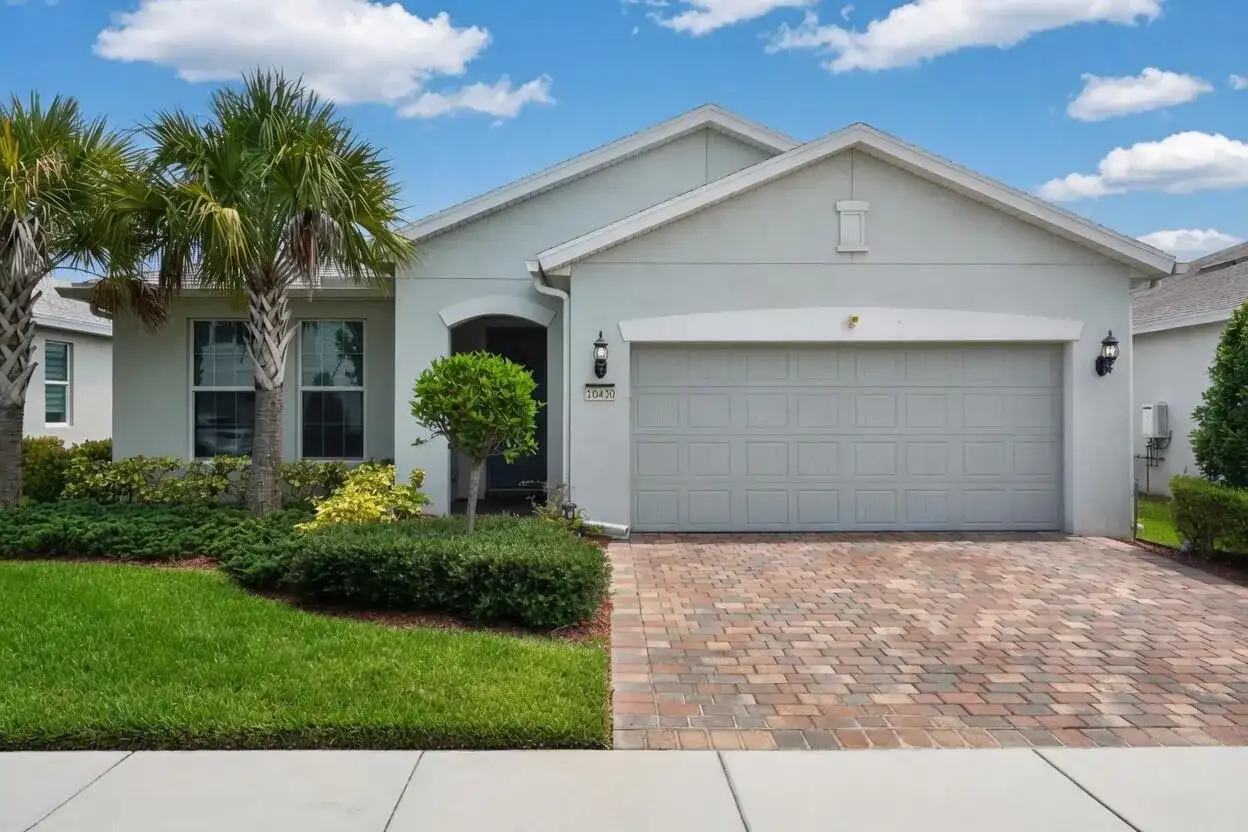 10430 SW Captiva Drive, Port St. Lucie FL 34987 photo 3