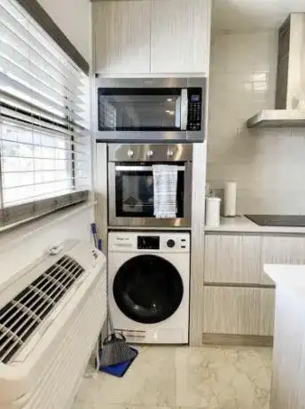 408 SE 12TH Court # 3B, Fort Lauderdale FL 33316 photo 2