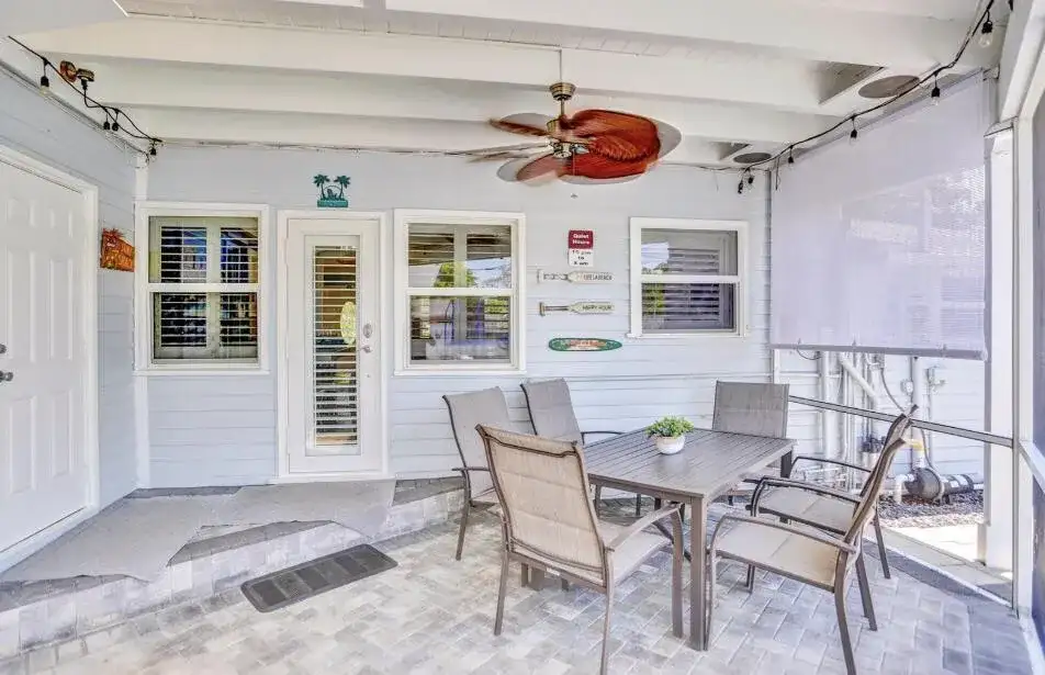 42 SW 12TH Street, Dania Beach FL 33004 photo 5