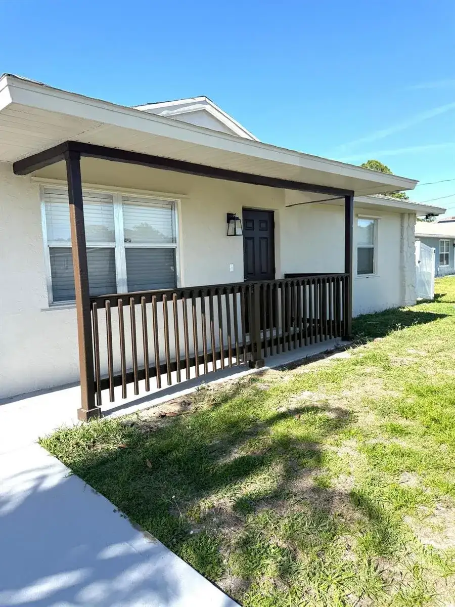 699 NW Riverside Drive, Port St. Lucie FL 34983 photo 3