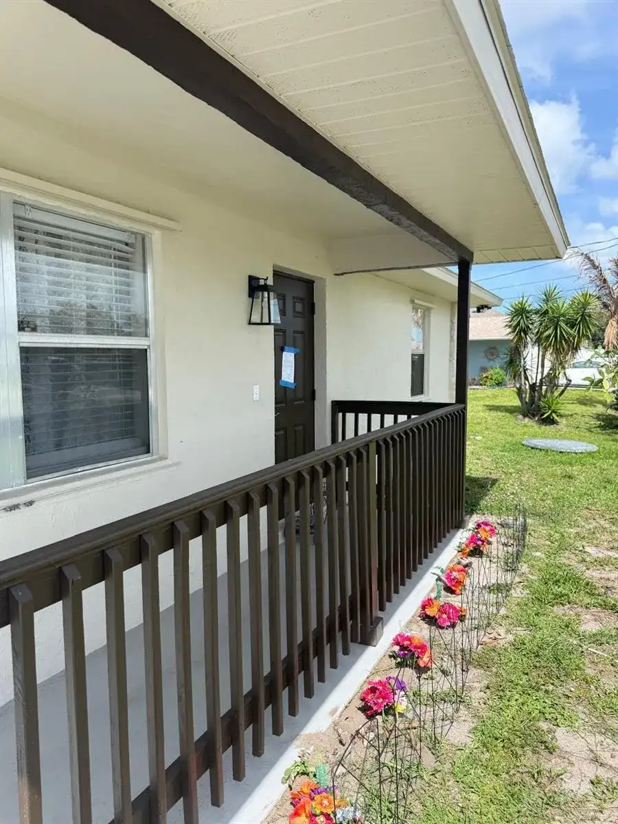 699 NW Riverside Drive, Port St. Lucie FL 34983 photo 4