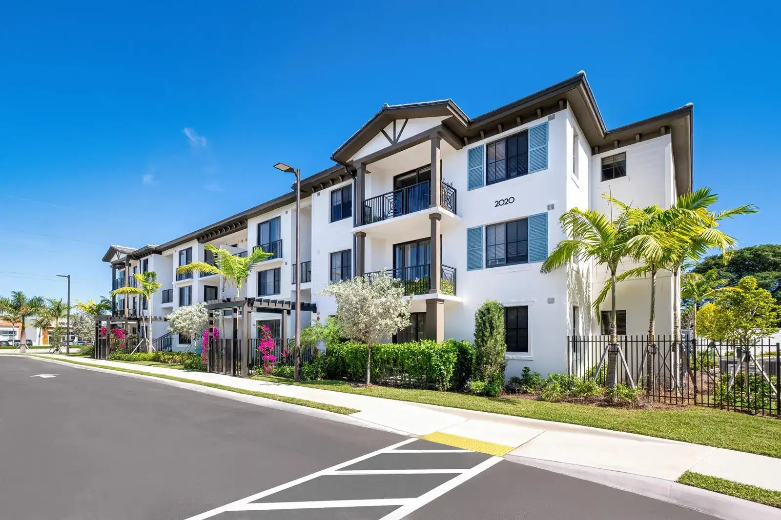 2000 Stirling Road # 101, Hollywood FL 33020 photo 4