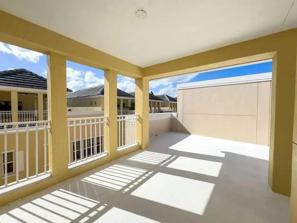 2322 Vintage Drive, Lighthouse Point FL 33064 photo 3