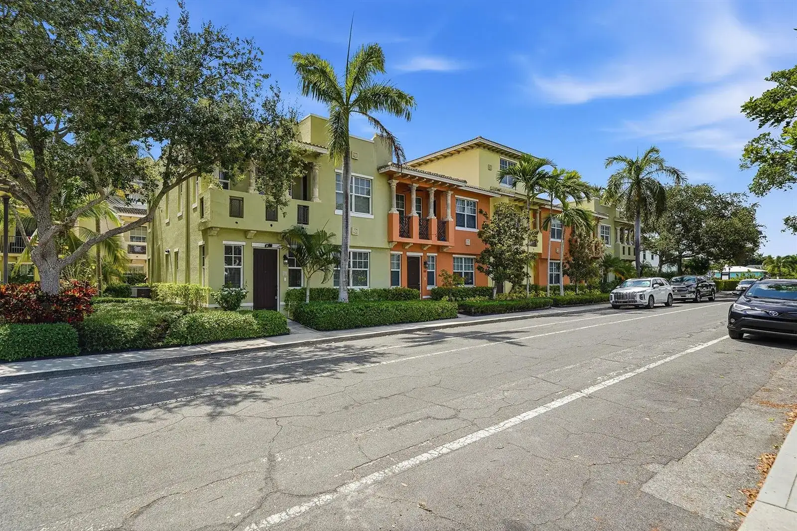 219 N L Street # 100, FL 33460 photo 2