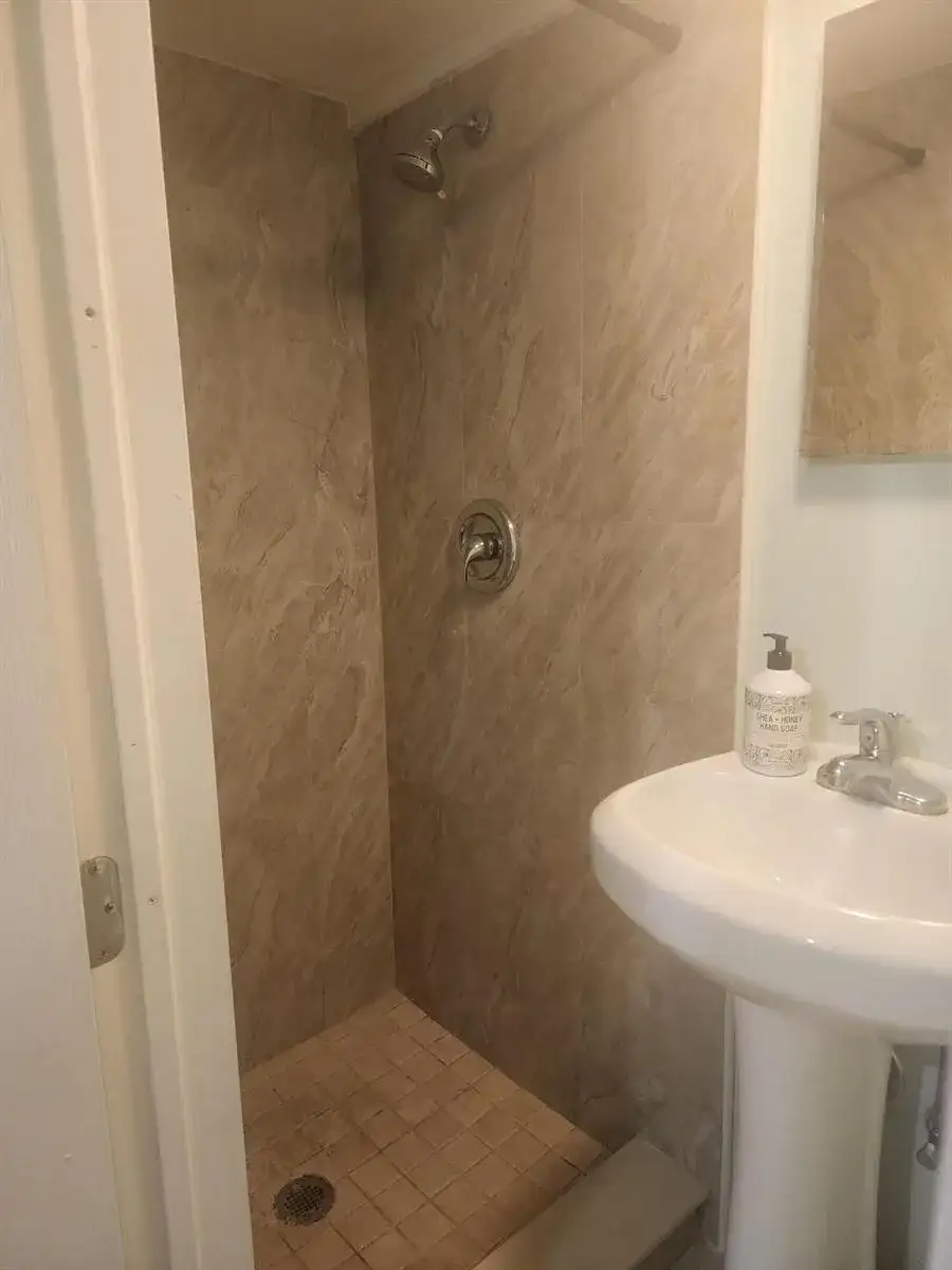 2430 SW 82ND Terrace, Miramar FL 33025 photo 4