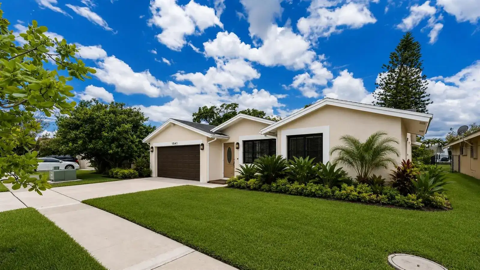 1541 SW 102nd Terrace, Davie FL 33324 photo 3