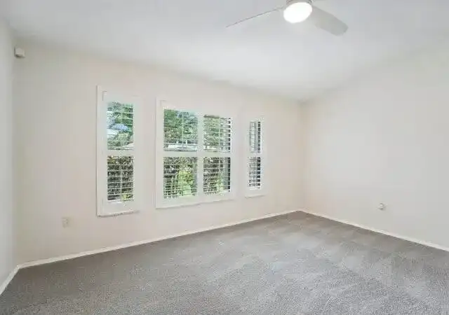 8124 GLENBROOKE Place, Sarasota FL 34243 photo 4