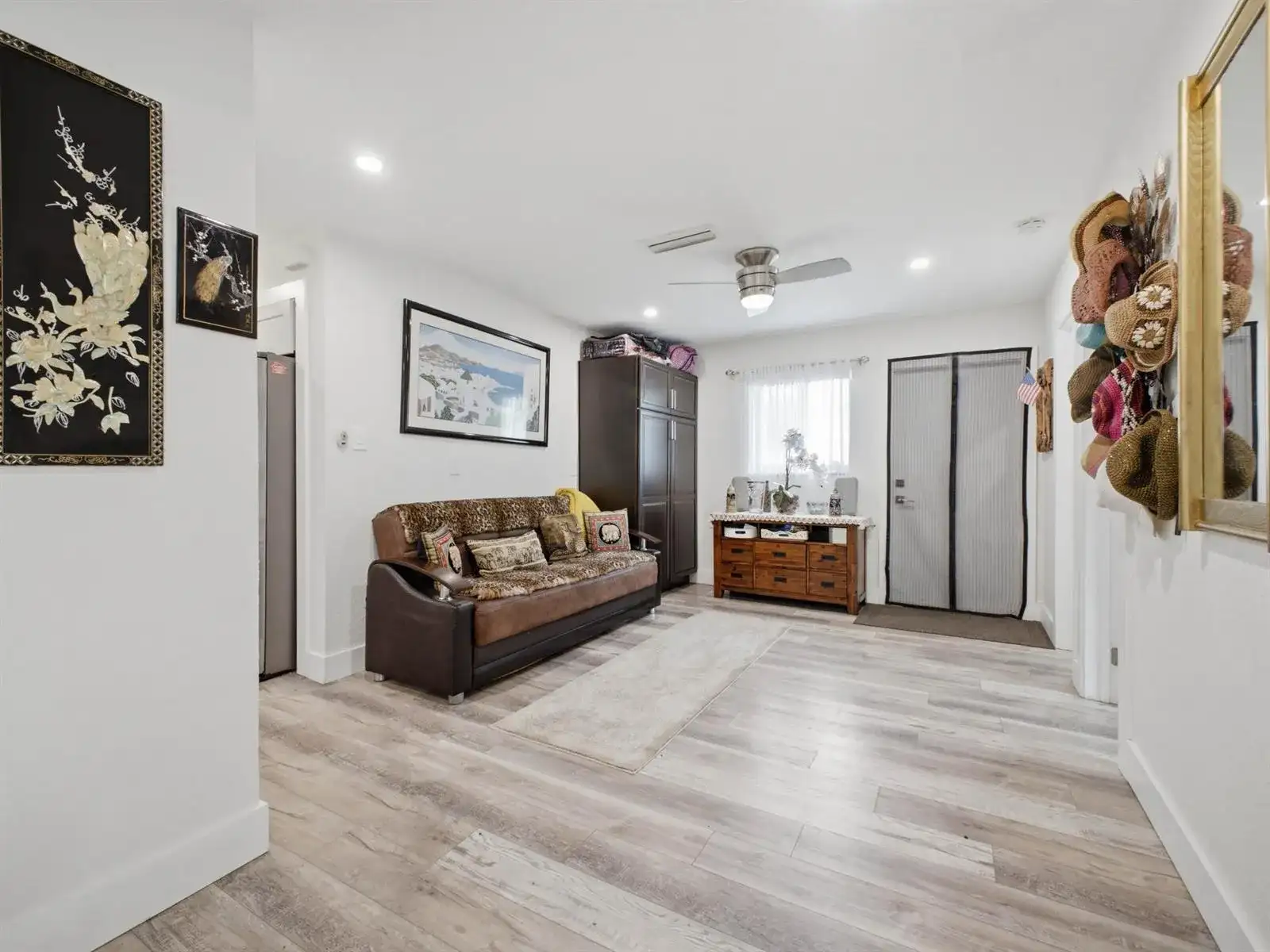 1545 NW 70TH Lane, Margate FL 33063 photo 4