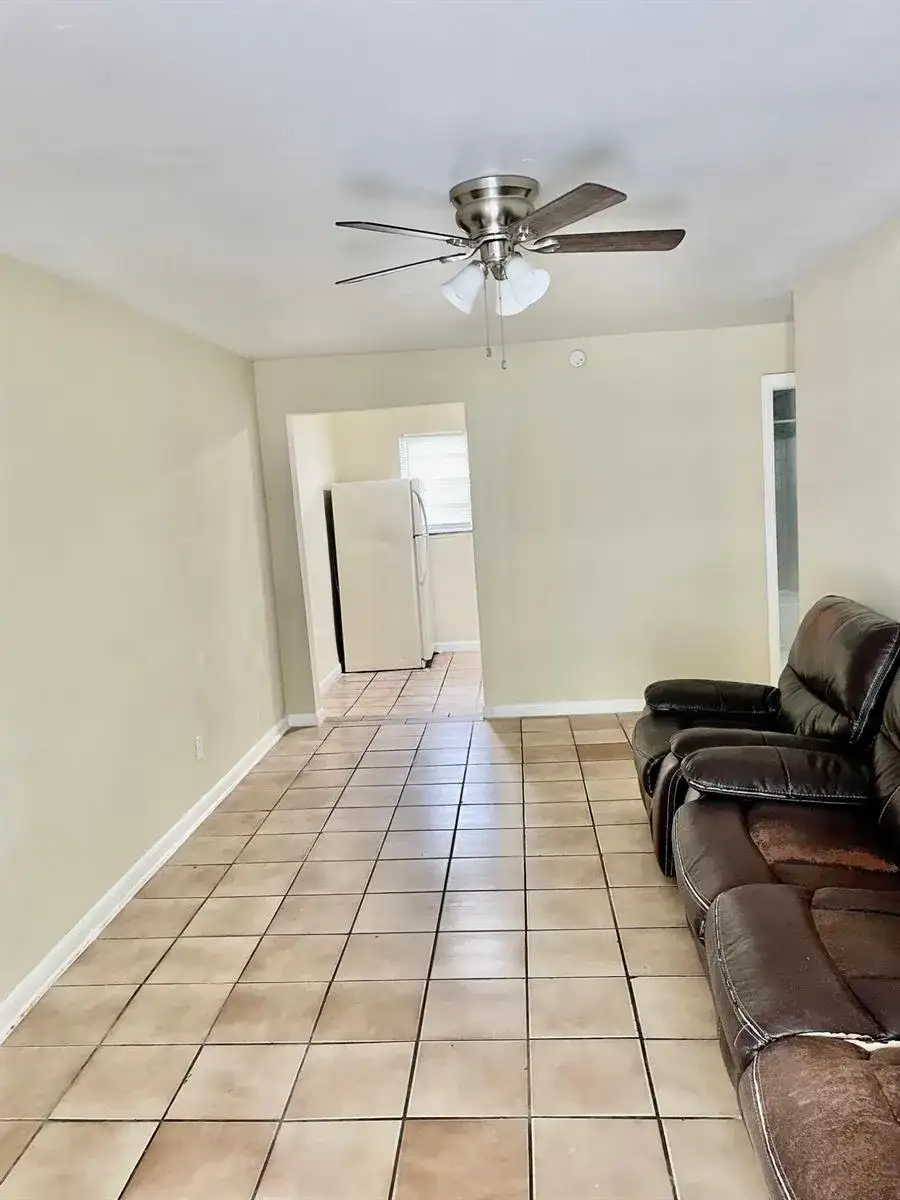 22 NW 8TH Avenue # 4, Dania Beach FL 33004 photo 4